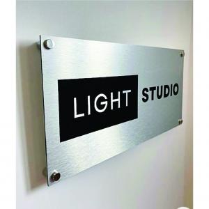 Placa de Acm + Adesivo em Recorte Eletrônico Acm Personalizado 4x0 Adesivo Recorte Corte reto 4x0 Impressão Frente